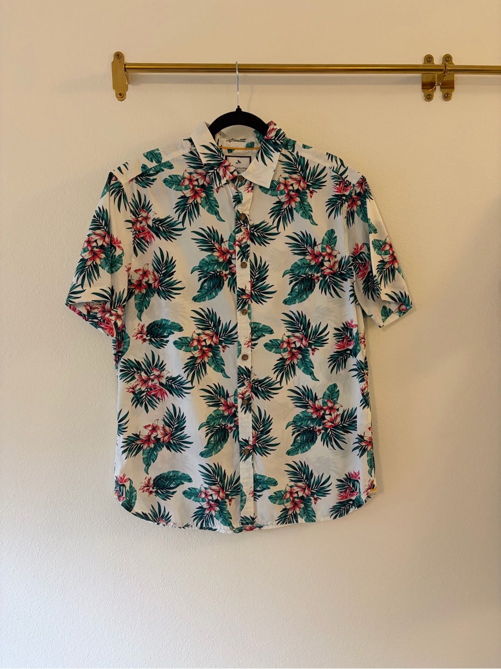 Denim & Flower White Tropical Floral Short-Sleeve Button-Down